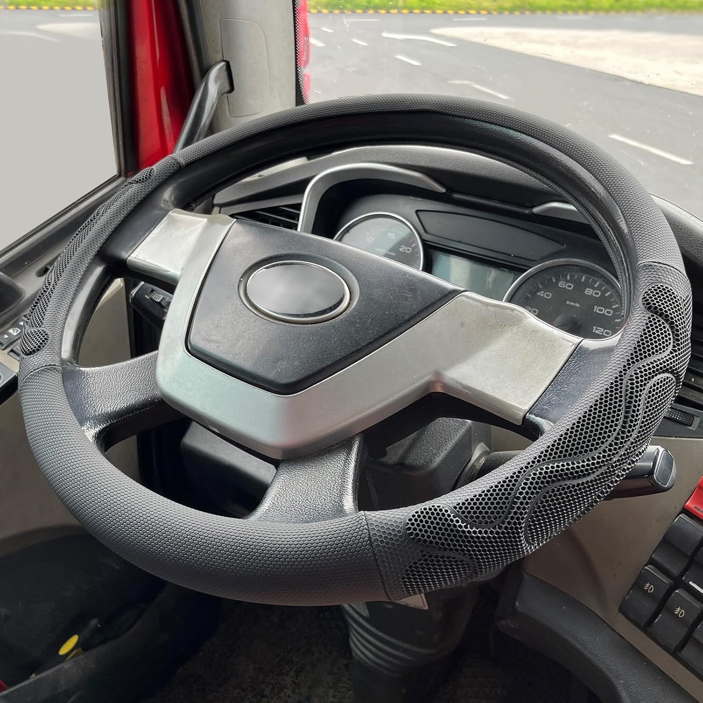 PINCTROT XL Size Steering Wheel Cover for Trucks & Cars