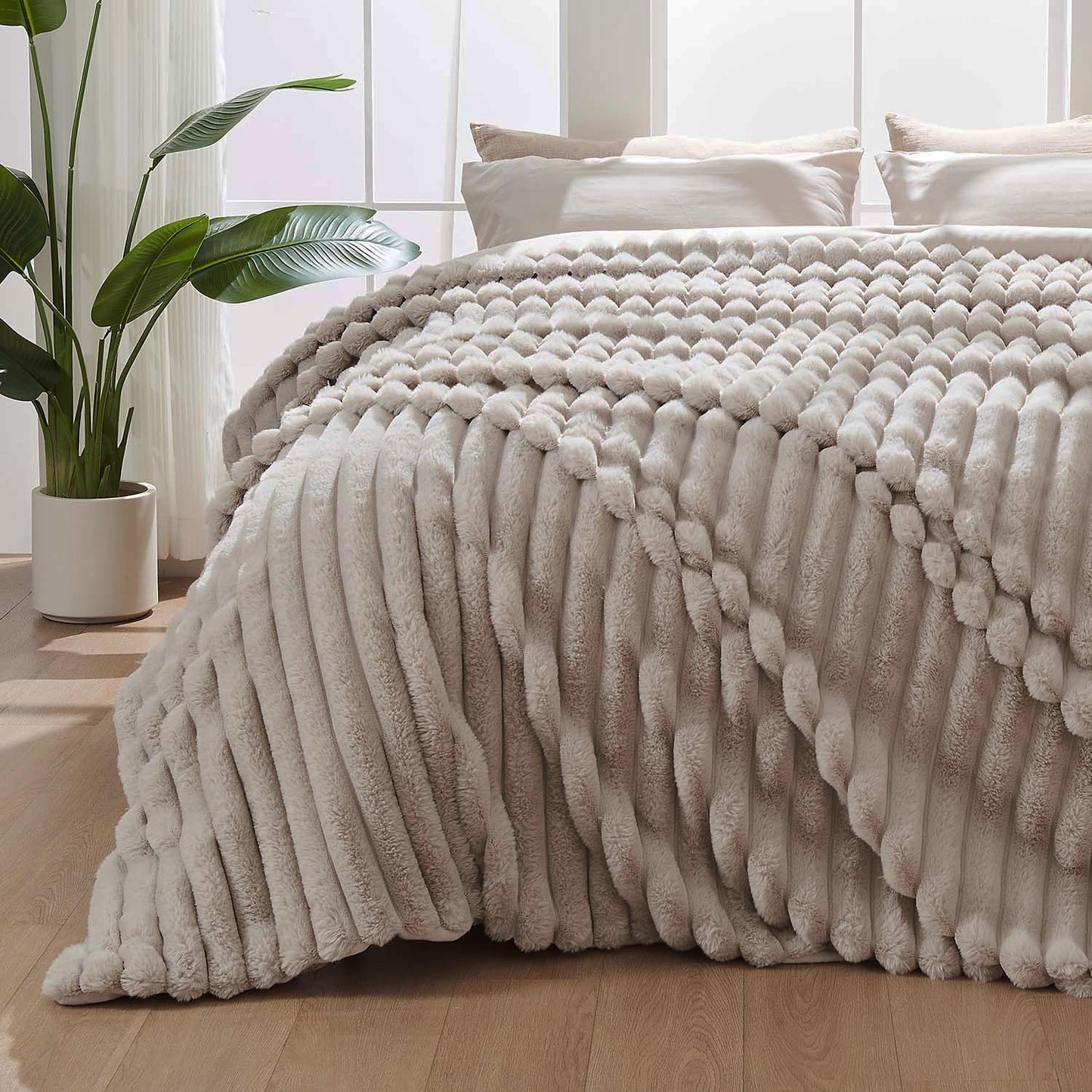 Luxurious King Size Blanket for Bed by Lotus Karen - Cozy Soft