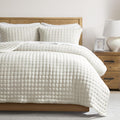 Ivory Queen Size Quilts Bedding Set - Lightweight All-Season Comfort
