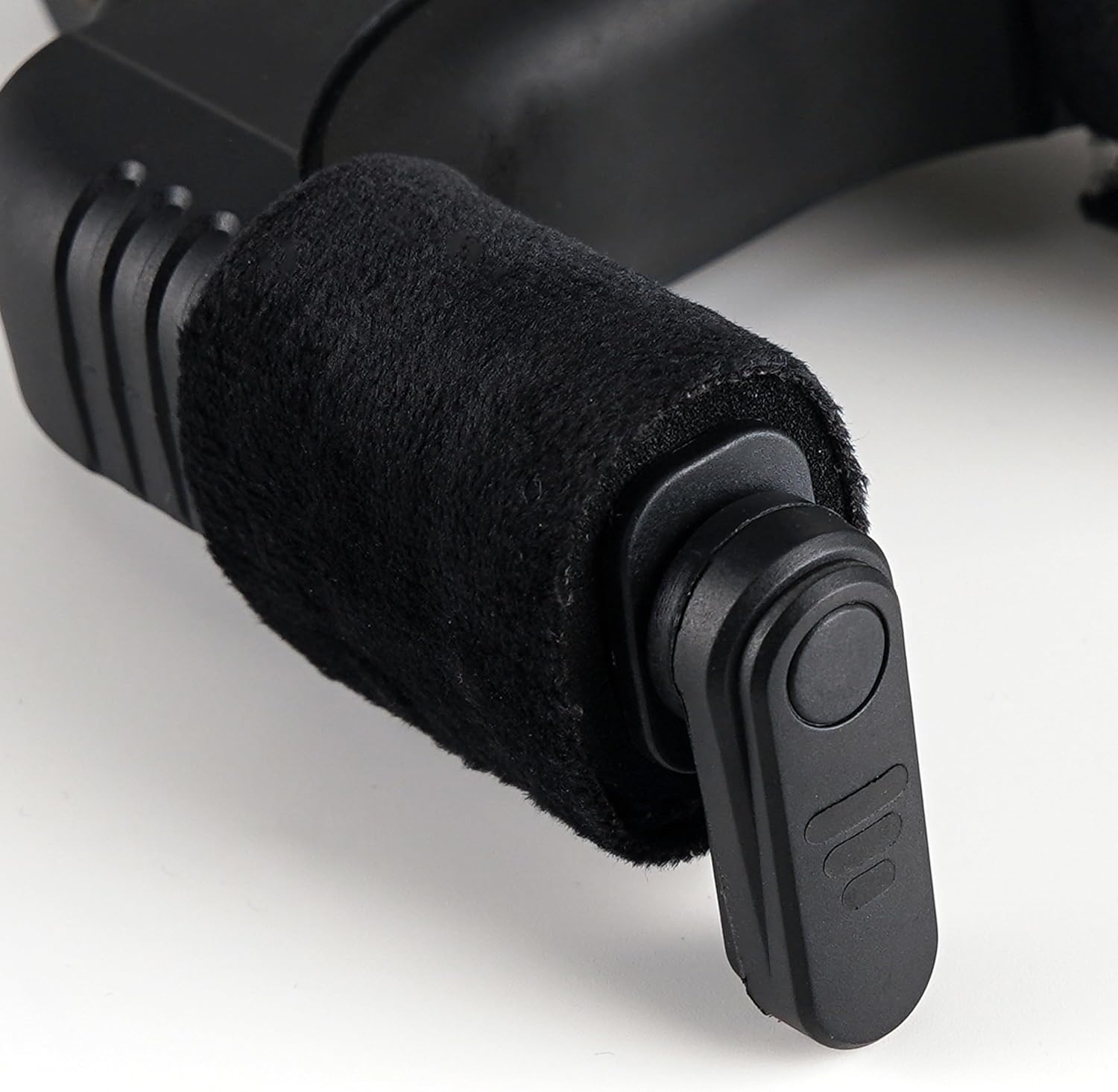 Sondery Nitro-Friendly Guitar Hangers, Pack of 2, Black