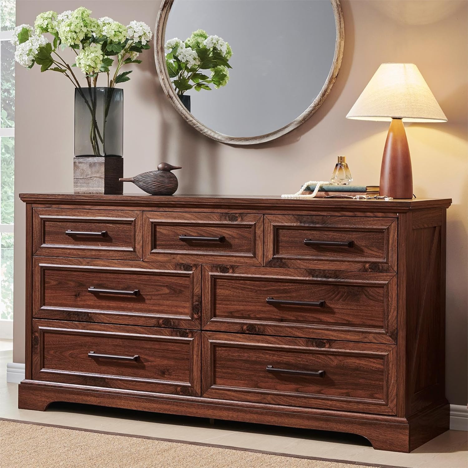 7 Drawer Dresser with Ample Storage for Bedroom and Living Room