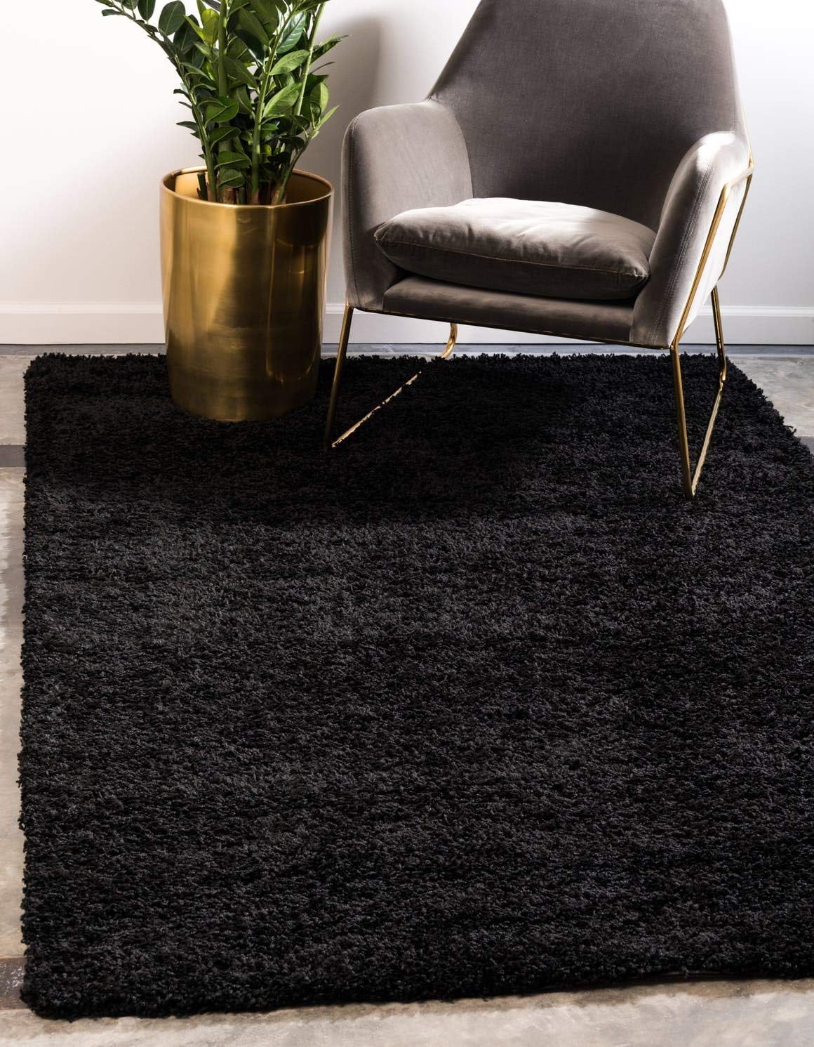 Unique Loom Solid Shag Collection Area Rug in Jet Black Color