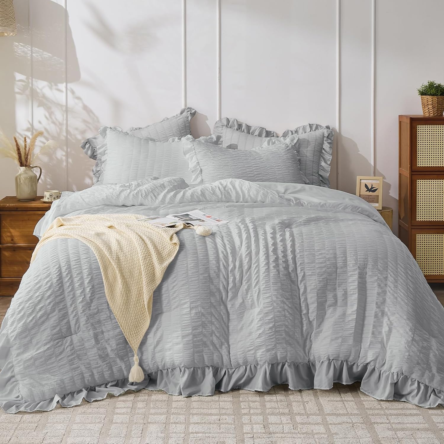 Light Grey Queen Comforter Set with Ruffle Design for All Seasons