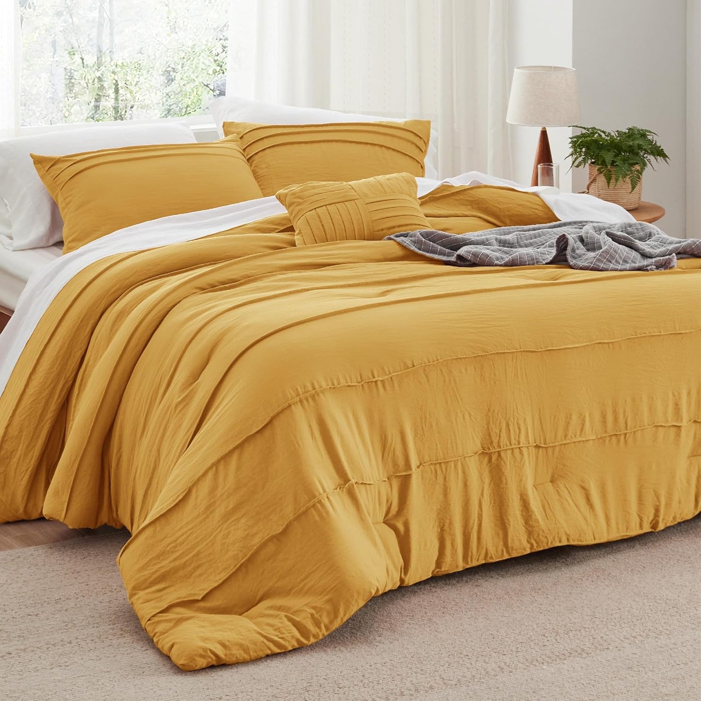 Bedsure King Comforter Set - Elegant Mustard Yellow Bedding