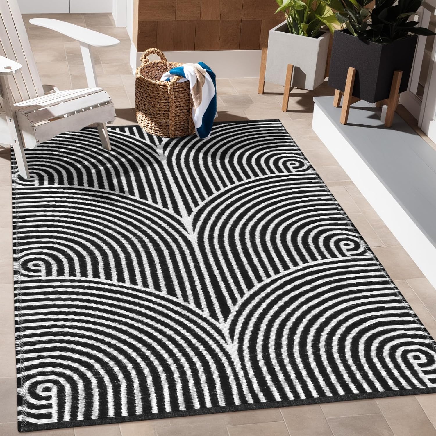 Tiffasea Outdoor Rug 4ftx6ft Washable Black and White Area Rug