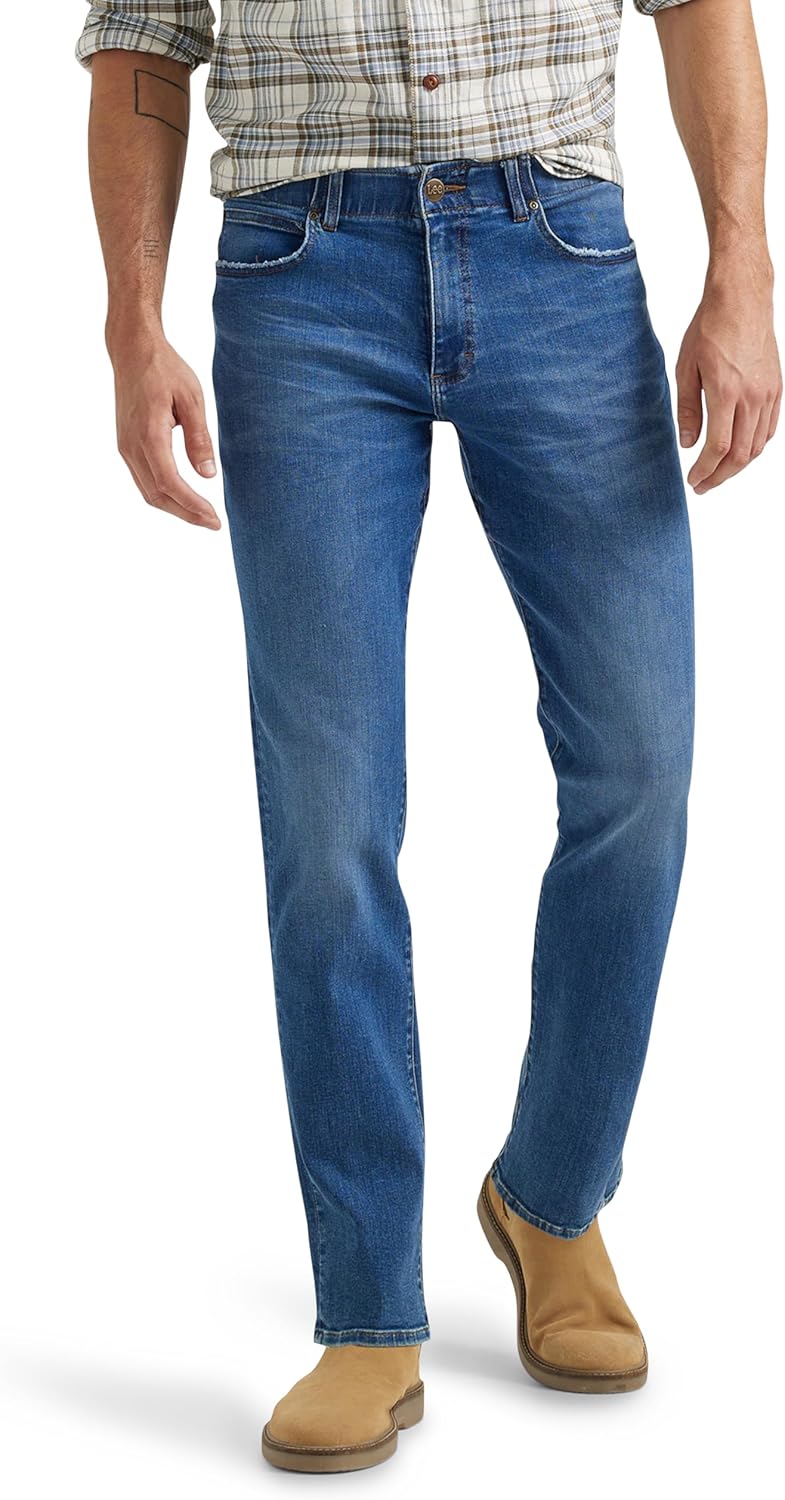 Lee Men's Extreme Motion Straight Taper Jean for Comfort
