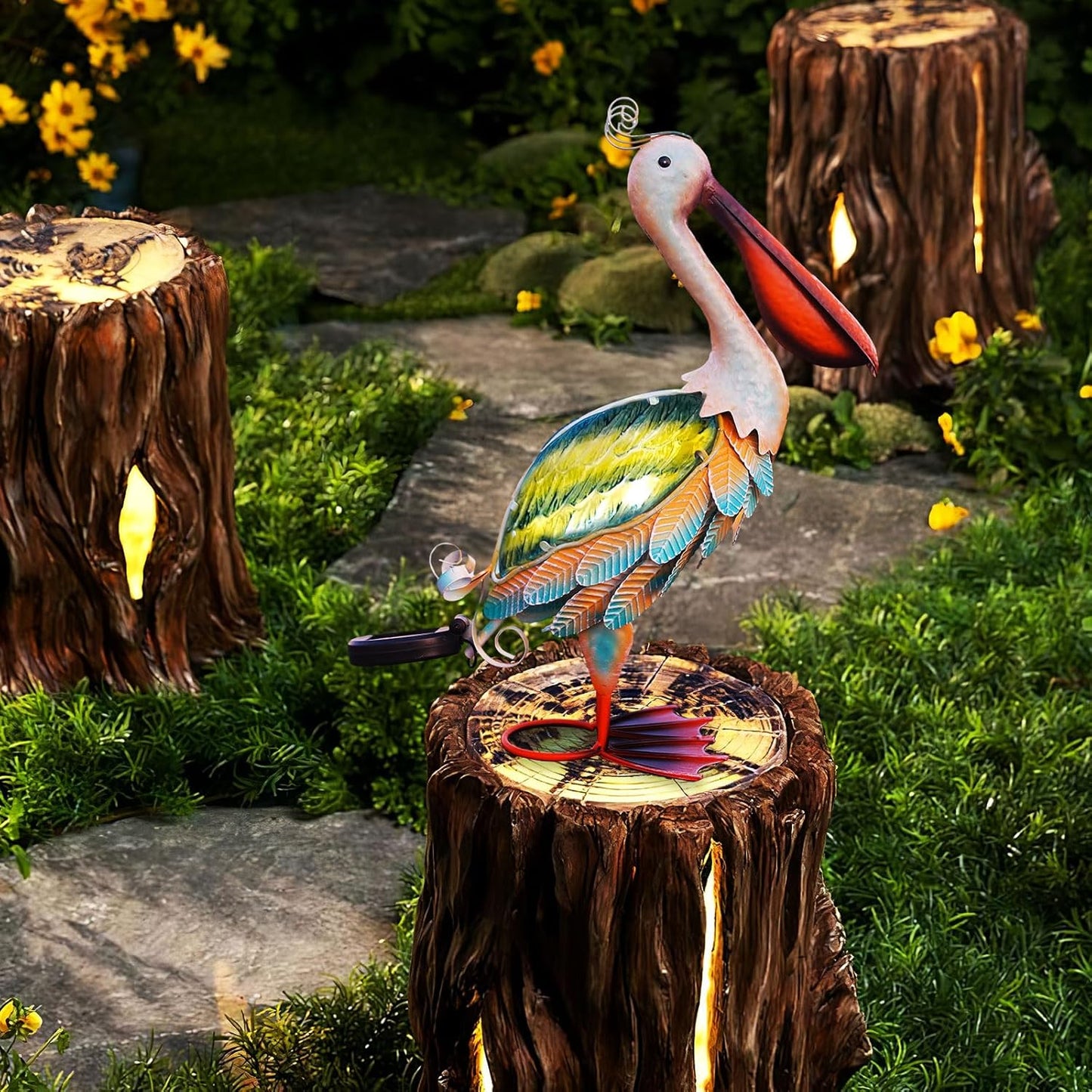 HONGLAND Solar Metal Pelican Statues for Garden Decor