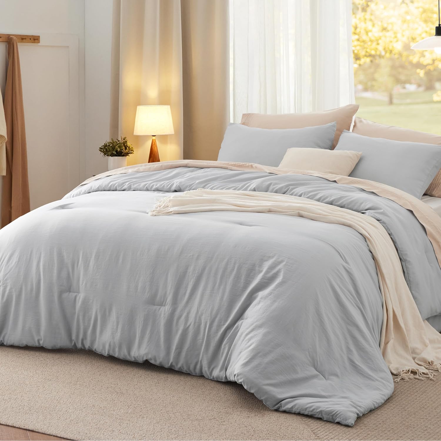 Bedsure Queen Size Comforter Set for All Seasons, Light Grey