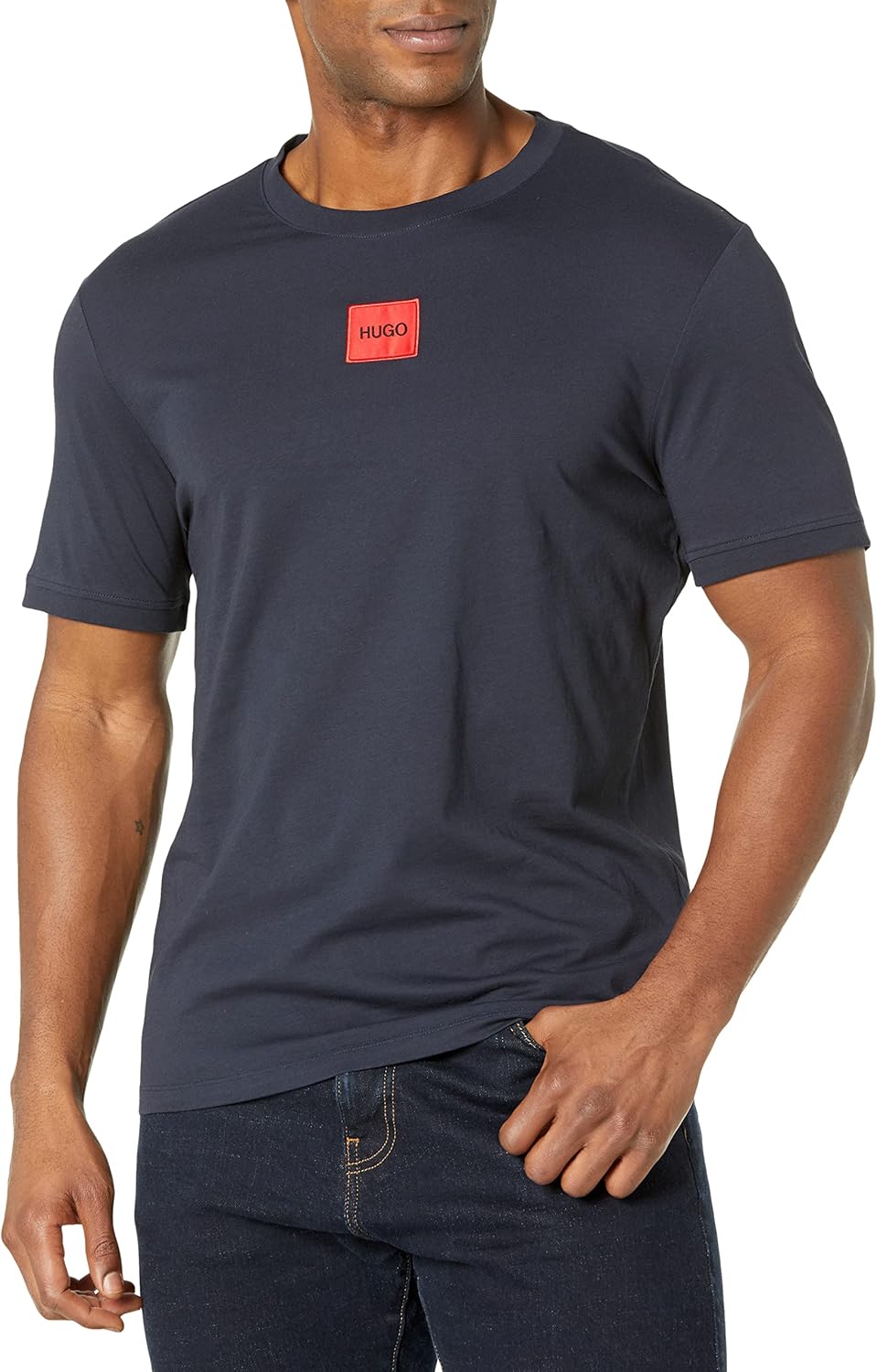 HUGO Men's Ribbed Crew Neck Regular Fit Center Logo T-Shirt Review