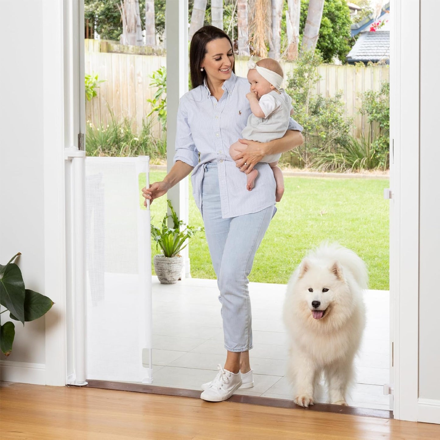 Retractable Baby Gate for Stairs and Doorways - 41in Tall