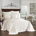 King Charles Modern Farmhouse Floral Matelasse Bedspread in Ivory