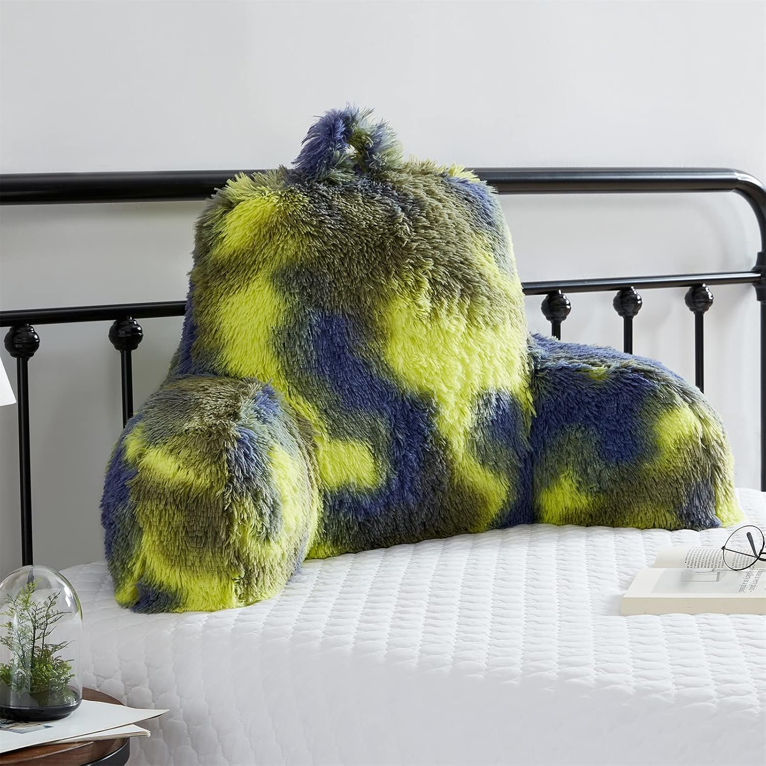 Fur Reading Pillow with Unique Camo Colors for Cozy Comfort
