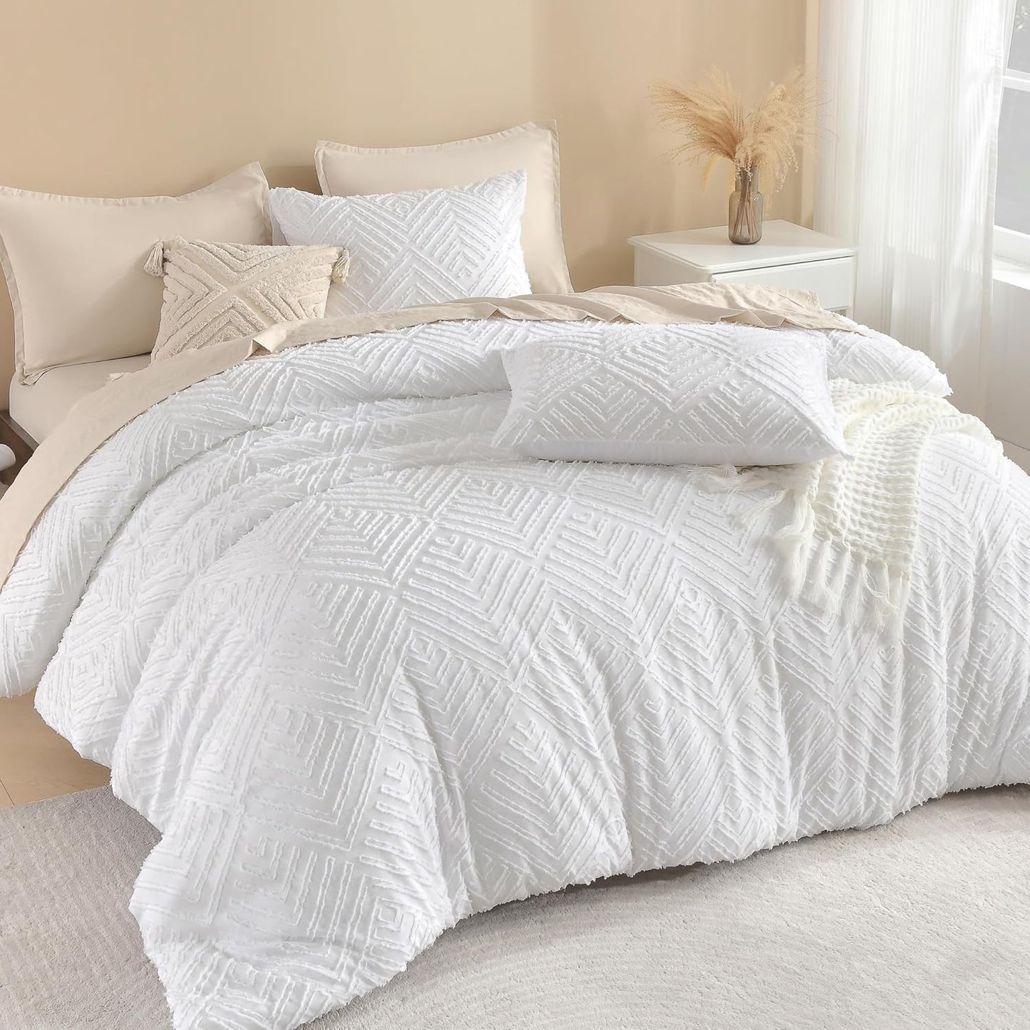 Litanika Super King Comforter Set: Lightweight Boho Bedding