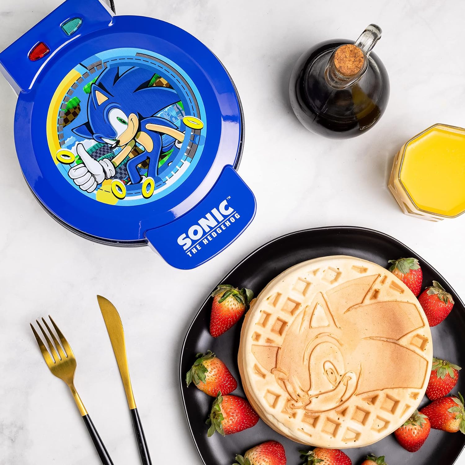 Sonic the Hedgehog Waffle Maker - Speedy Hedgehog Waffles