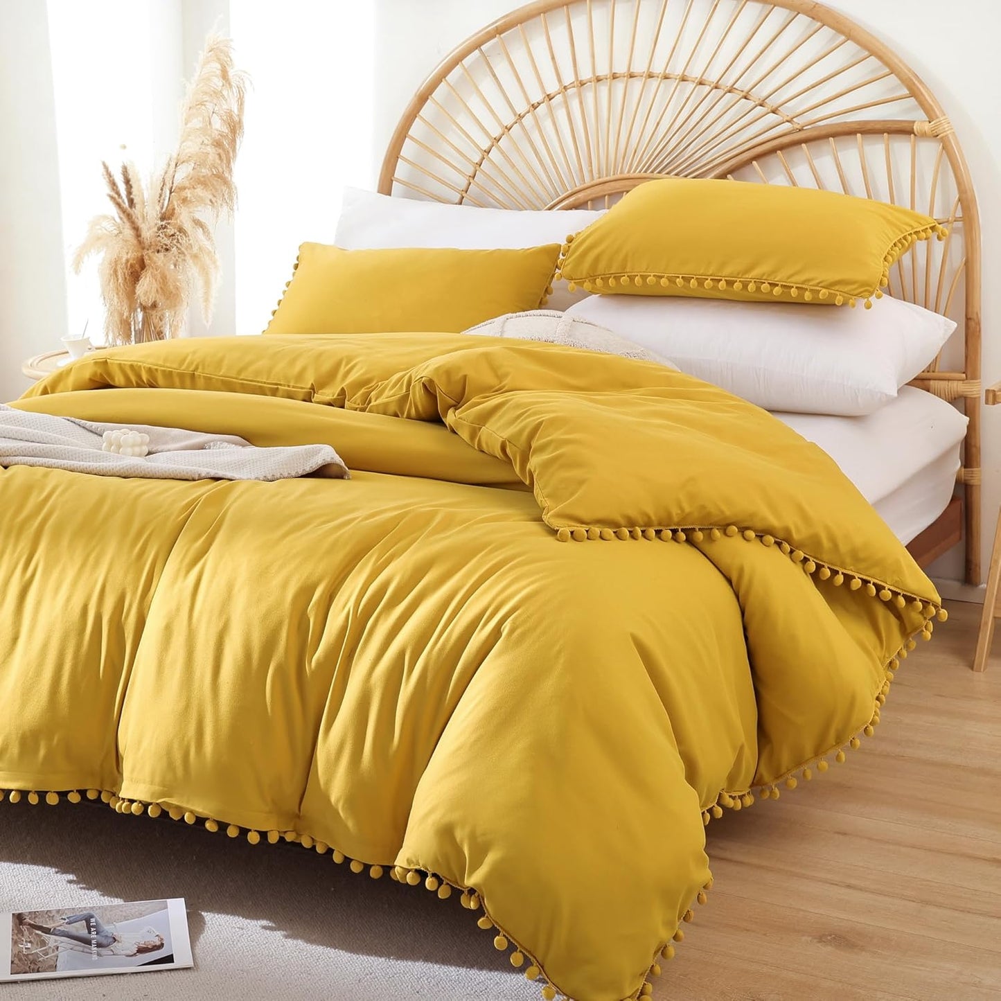 YIRDDEO Full Size Comforter Set with Pom Fringe for All Seasons