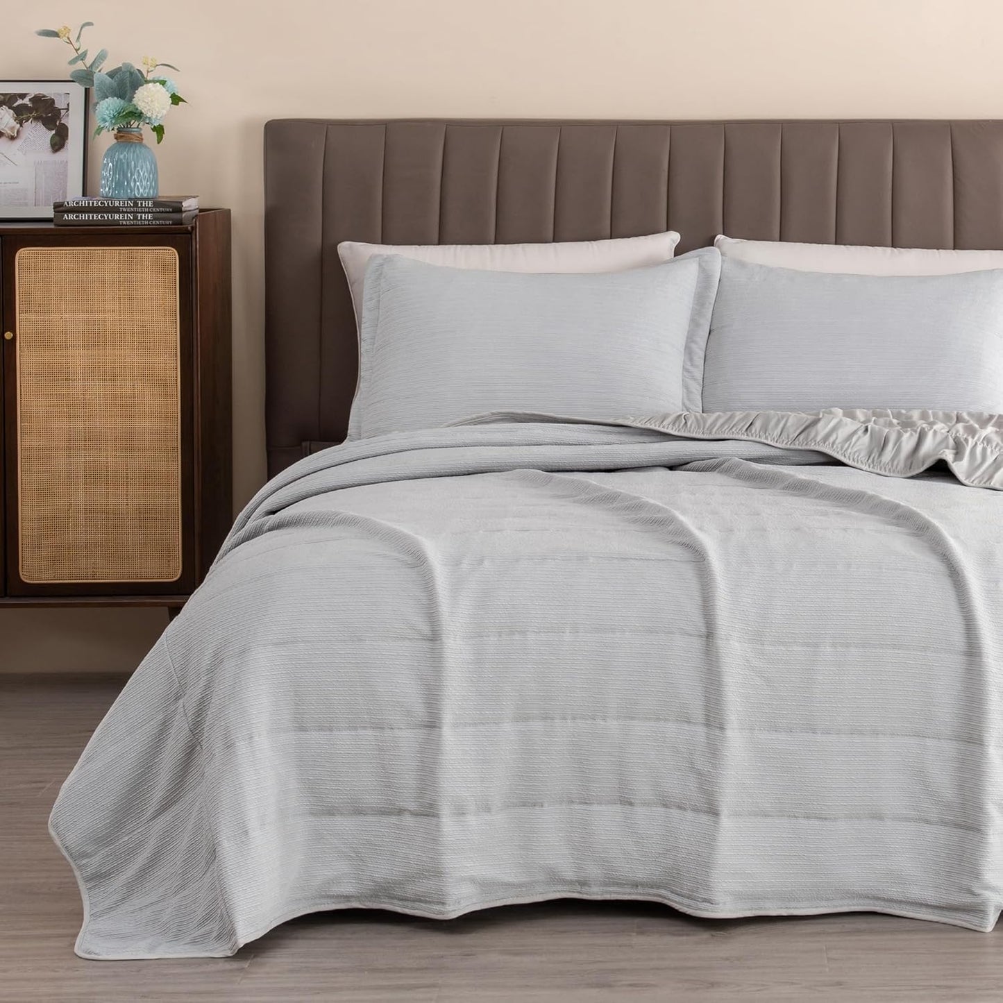 Textured Spandex Full/Queen Quilt Set for Luxurious Comfort