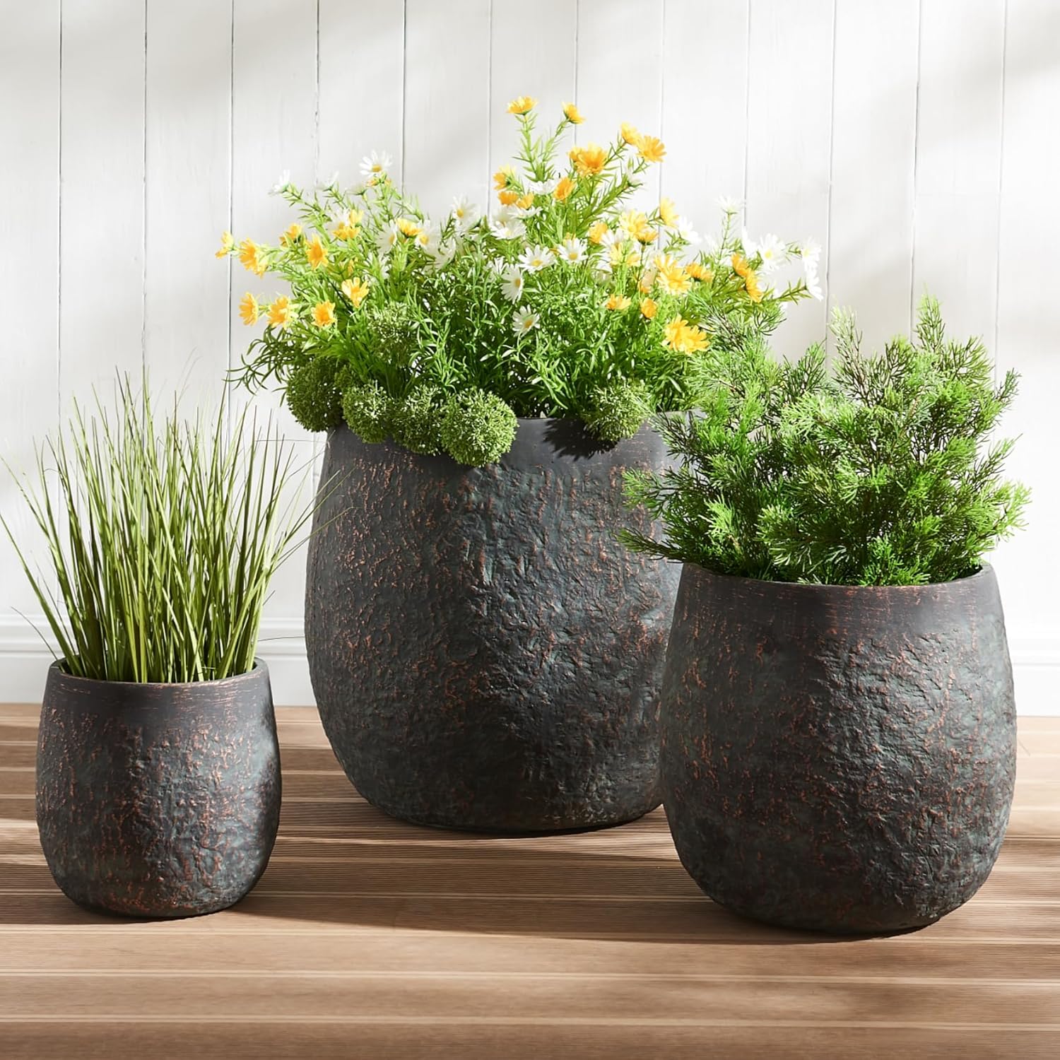 Modern Round Style Weathered Concrete Flower Pots Set of 3