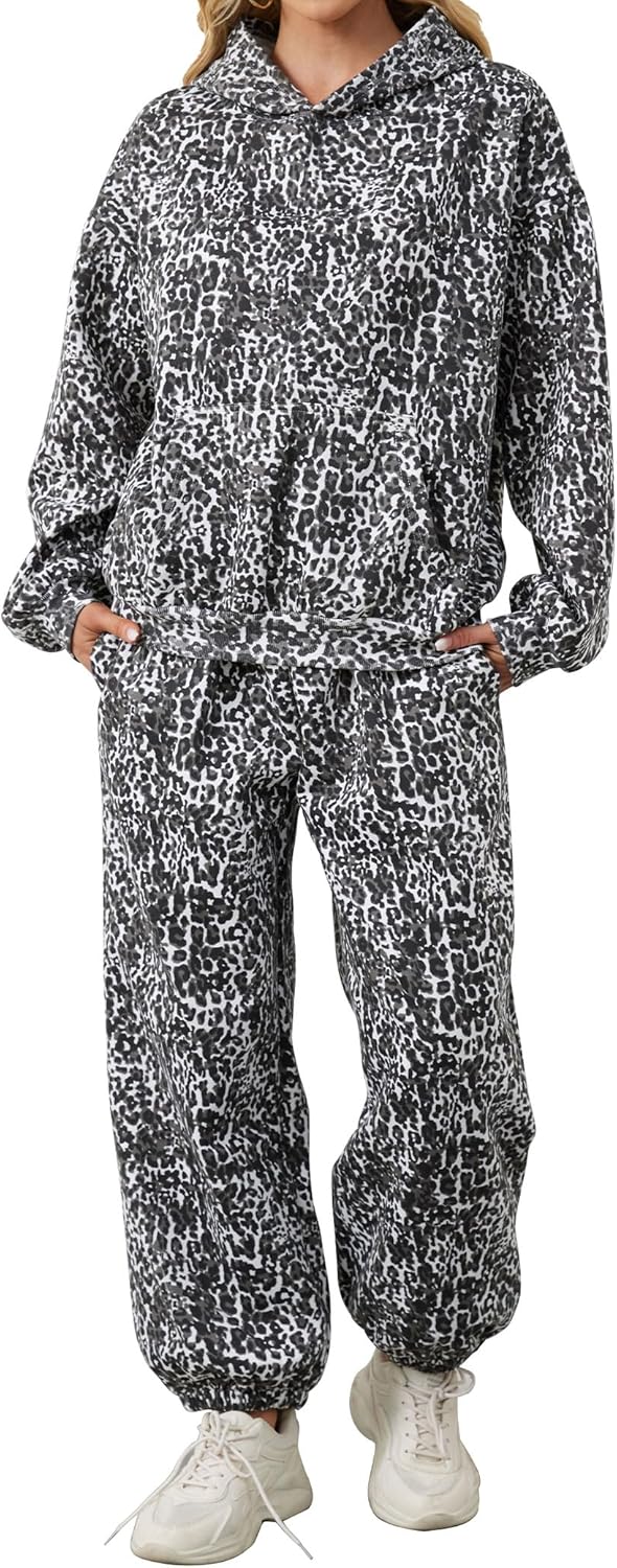 Camo Sweatsuits for Women: Stylish 2 Piece Oversized Set
