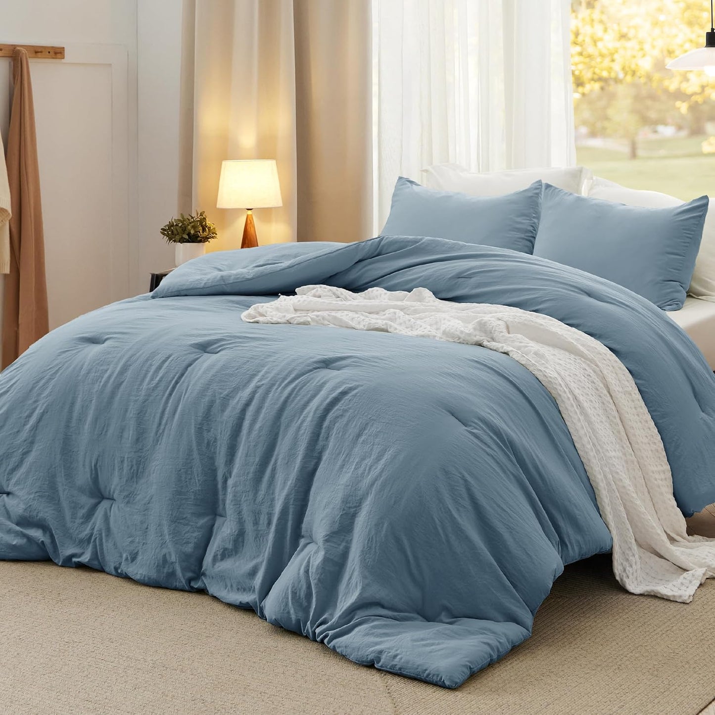 Bedsure Oversized Queen Comforter Set for All Seasons