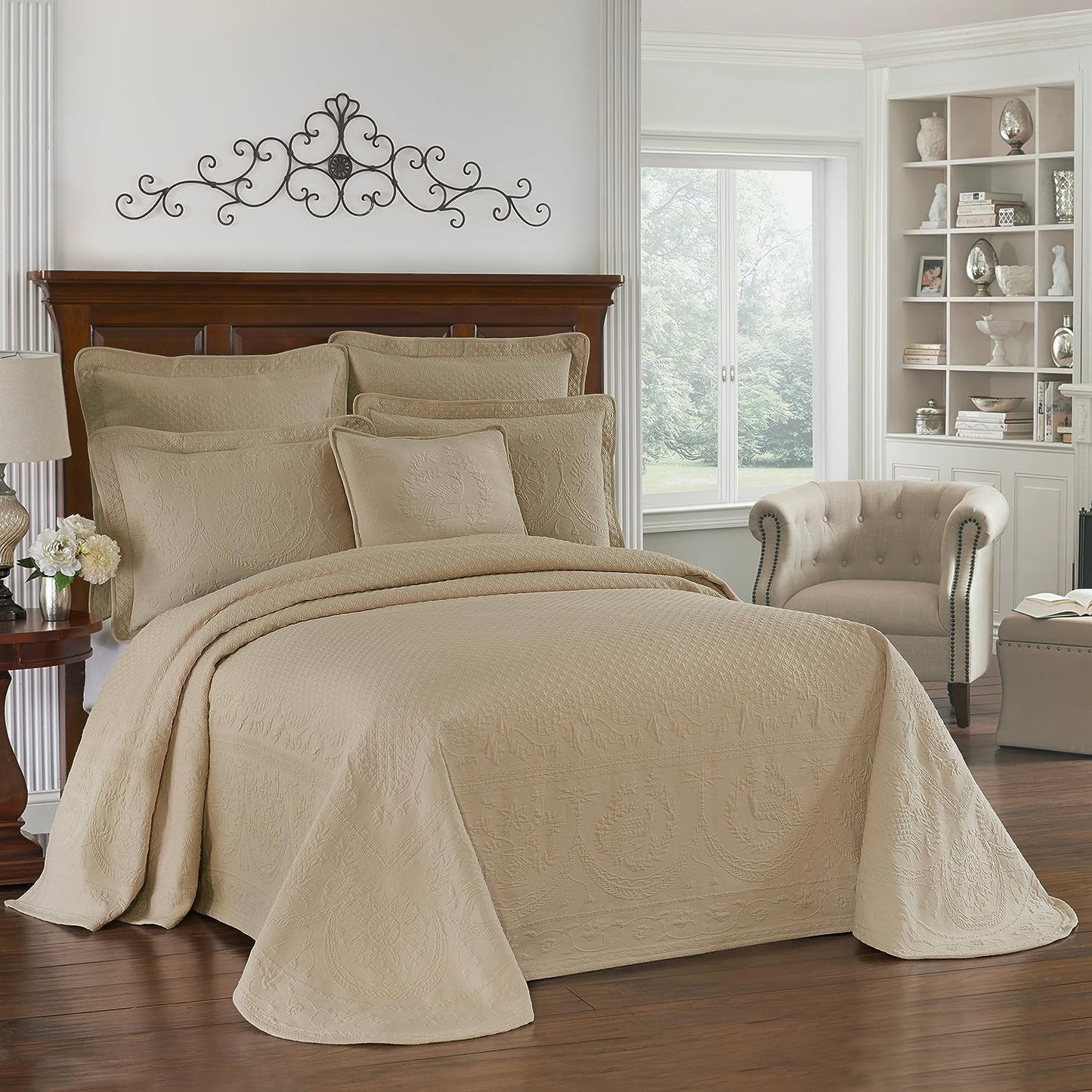 King Charles Modern Farmhouse Floral Matelasse Bedspread Review