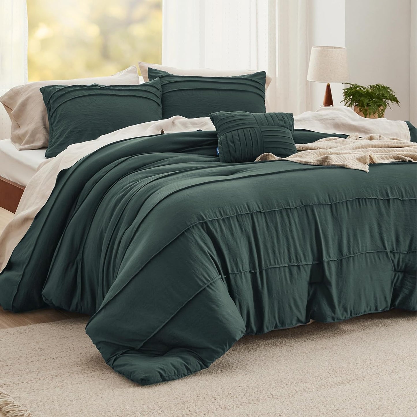 Bedsure Emerald Green Queen Comforter Set for All Seasons