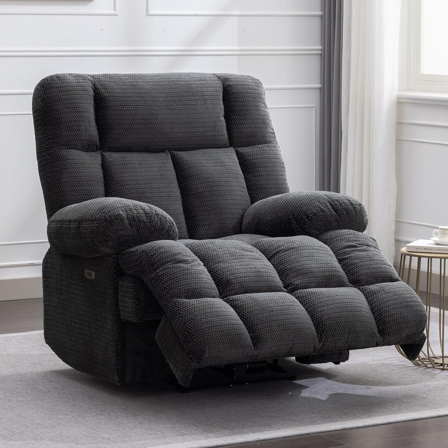 XL Electric Recliner Chair: Plush Comfort & USB Port