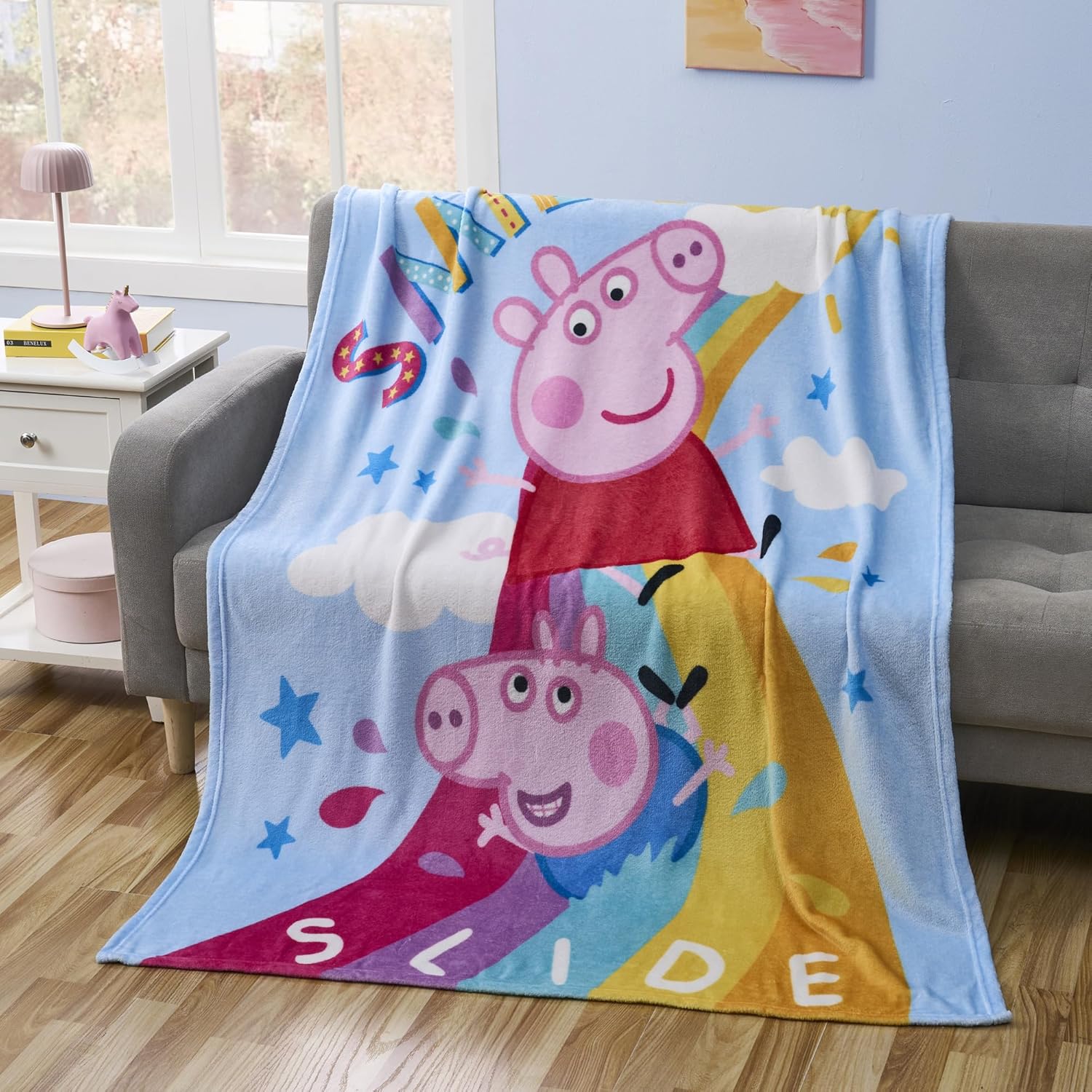 Peppa Pig Character Throw Blanket for Cozy Movie Nights