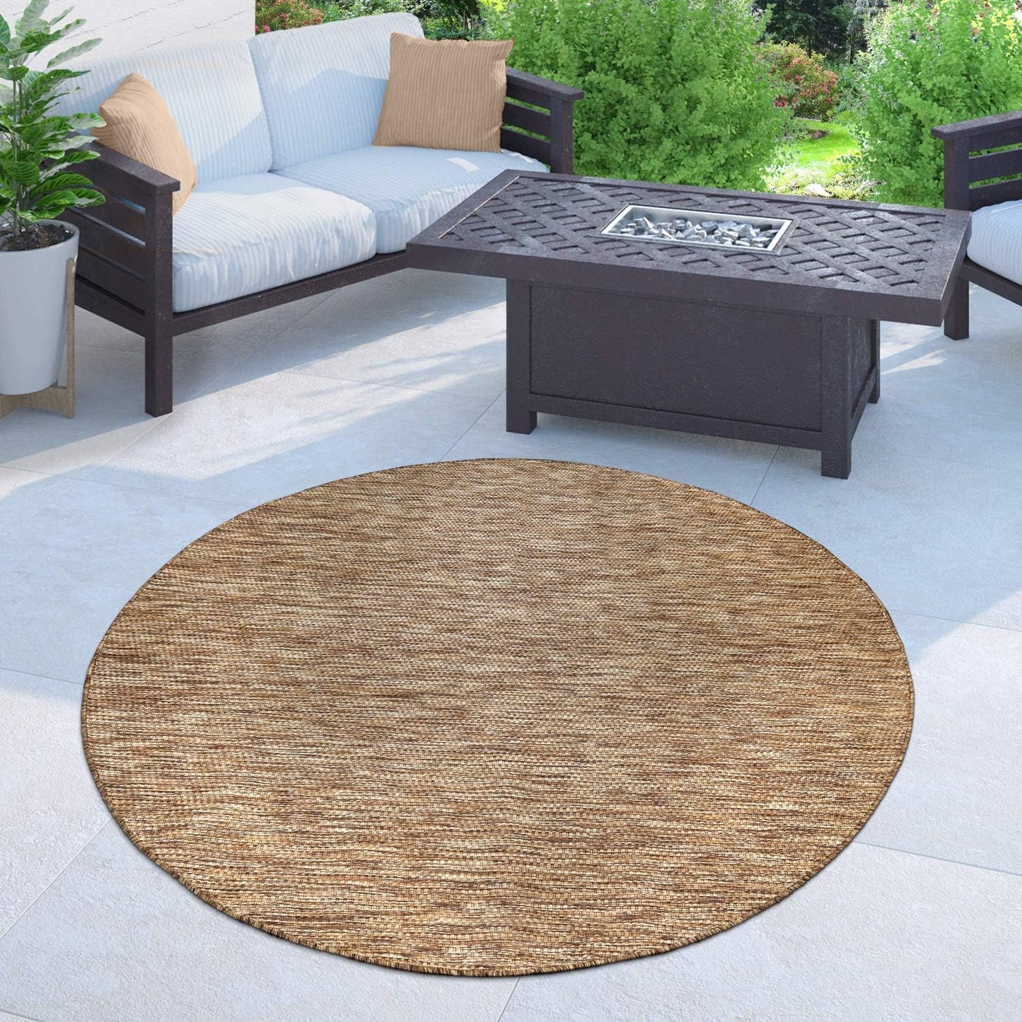 Solid Outdoor Rug for Patio or Balcony Waterproof in Mottled Brown