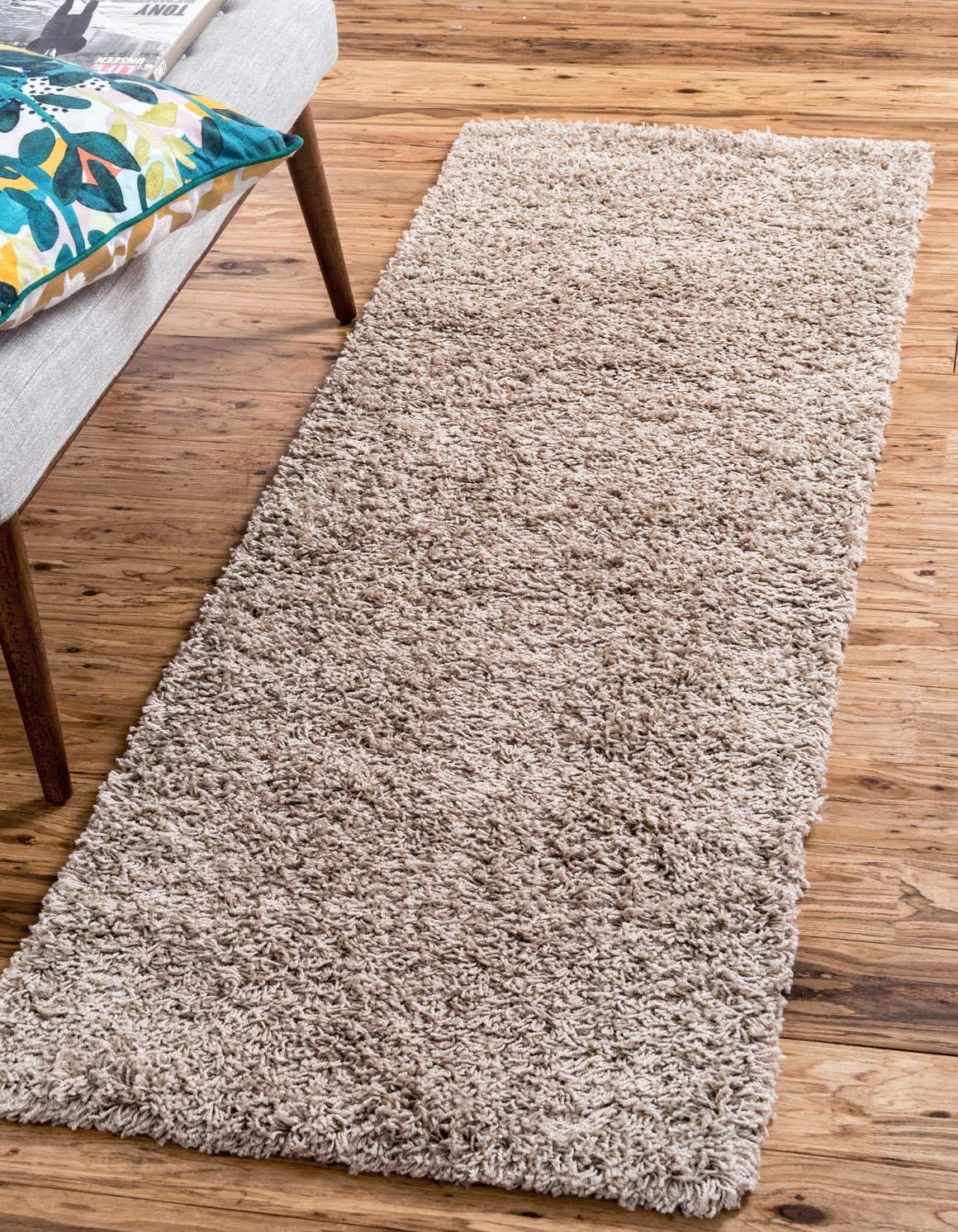 Unique Loom Solid Shag Collection Area Rug for Cozy Spaces