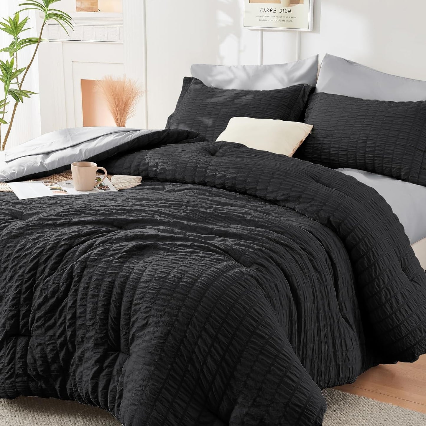 HYMOKEGE Full Size Comforter Set with Seersucker Design