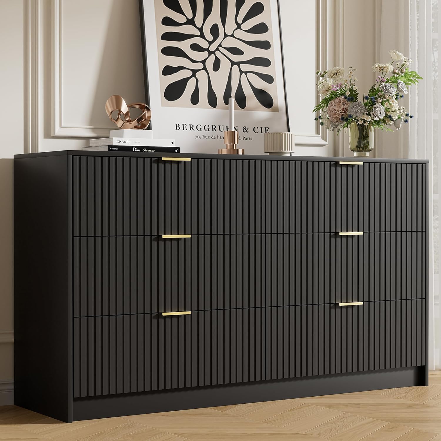 Elegant Black Dresser with 6 Drawers for Modern Spaces
