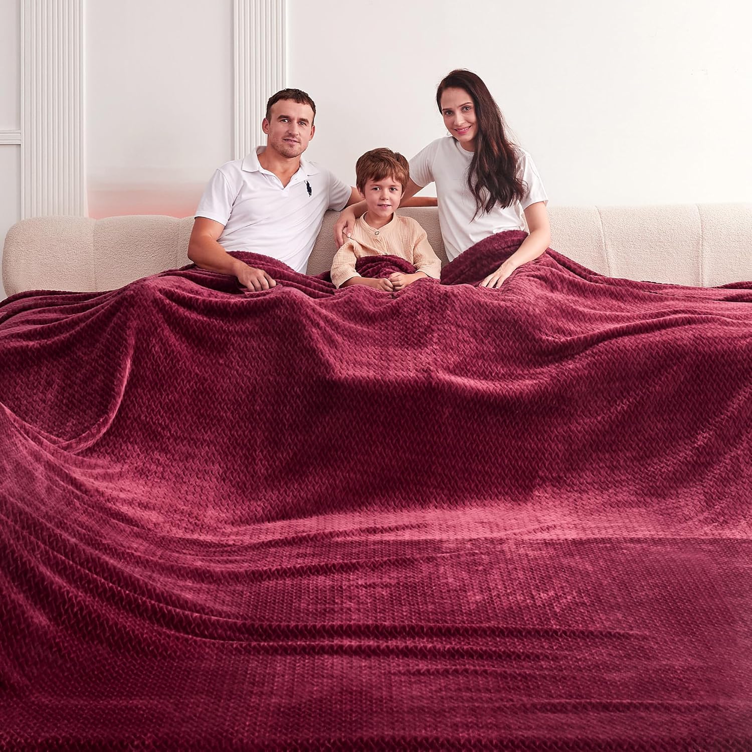 Oversized King Fleece Blanket for Cozy Comfort and Style