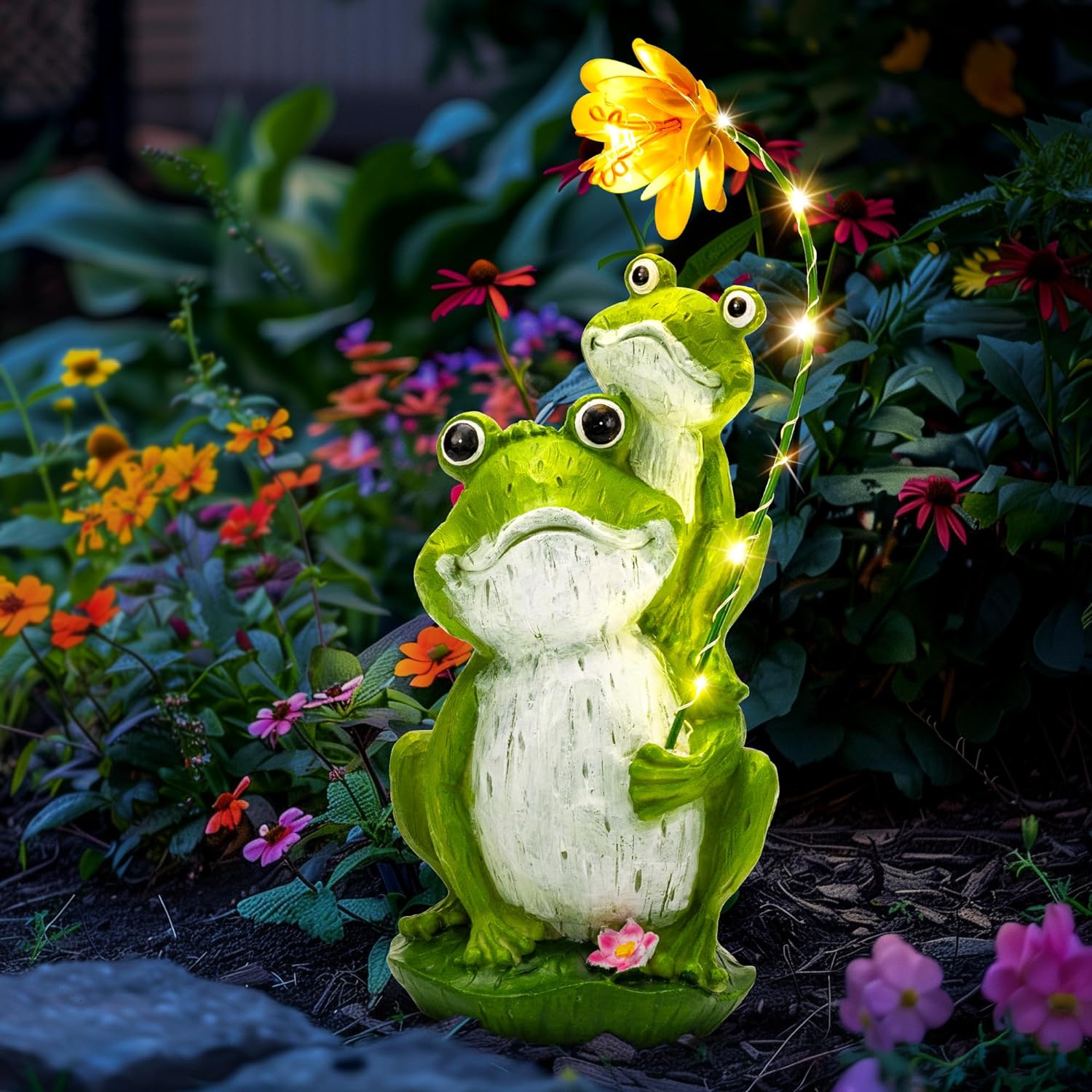 GIGALUMI Solar Frog Garden Statues for Outdoor Decor and Gifts