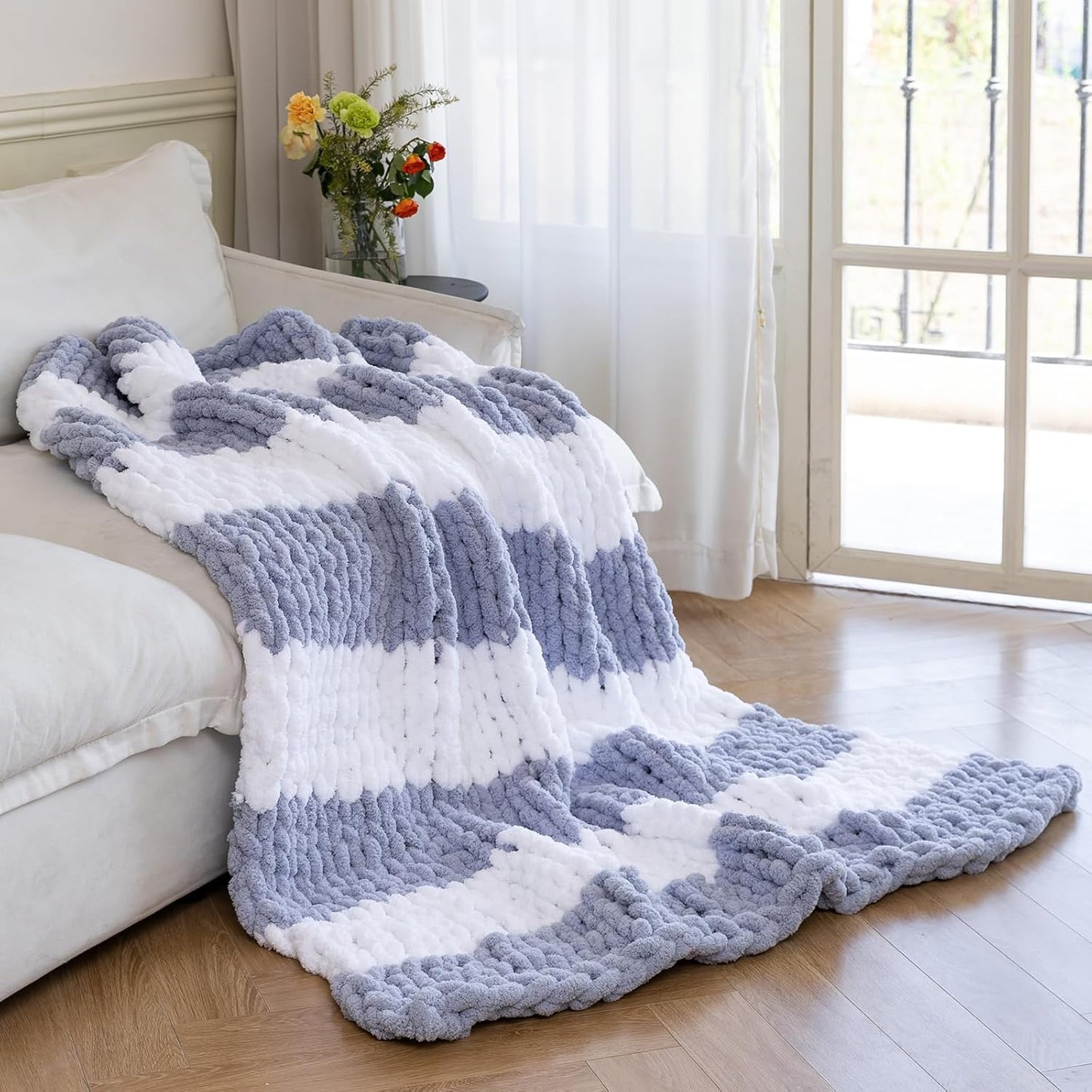 Chunky Knit Blanket - Luxury Soft Cozy 50in x 60in Throw