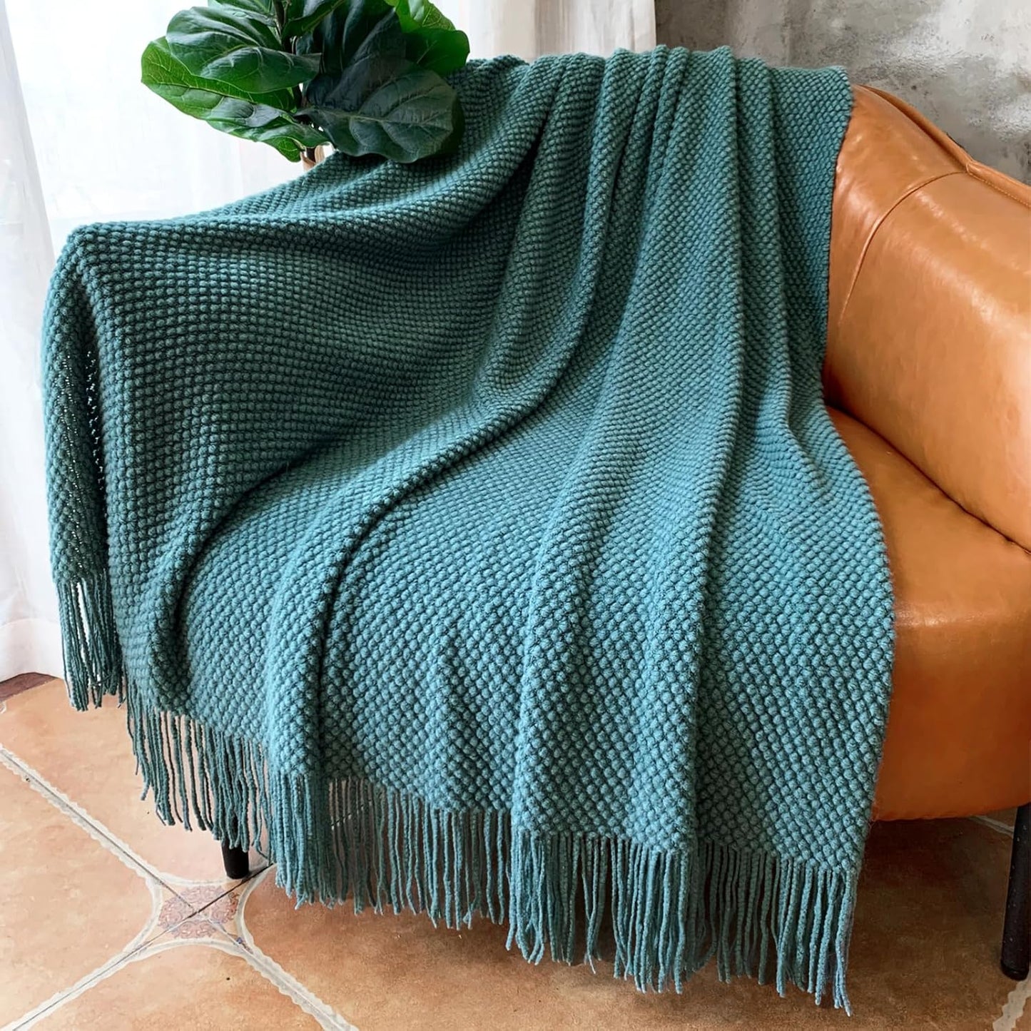 LOMAO Knitted Throw Blanket with Tassels for Home Decor