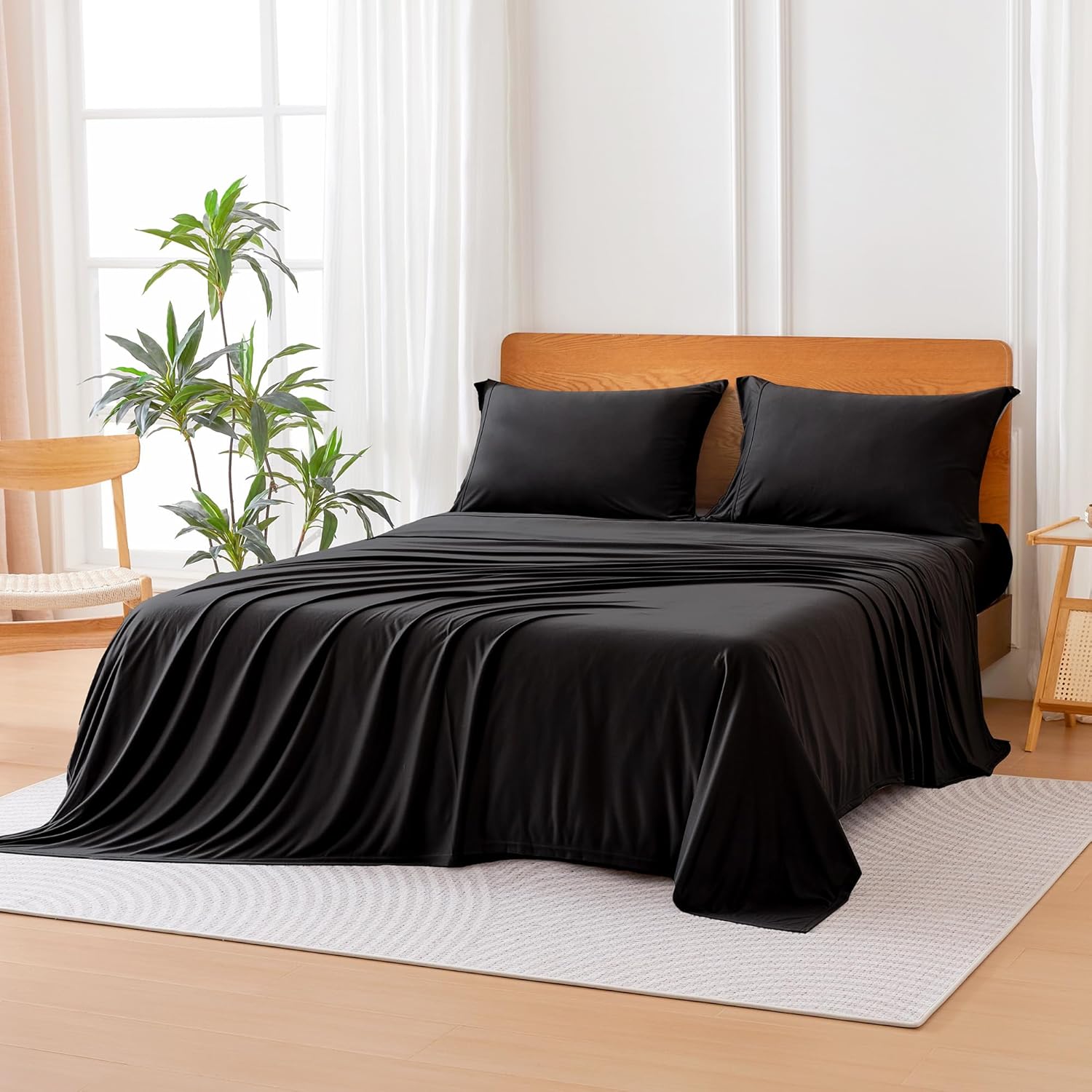 Soft Jersey Microfiber 4-Piece Sheet Set for Queen Beds