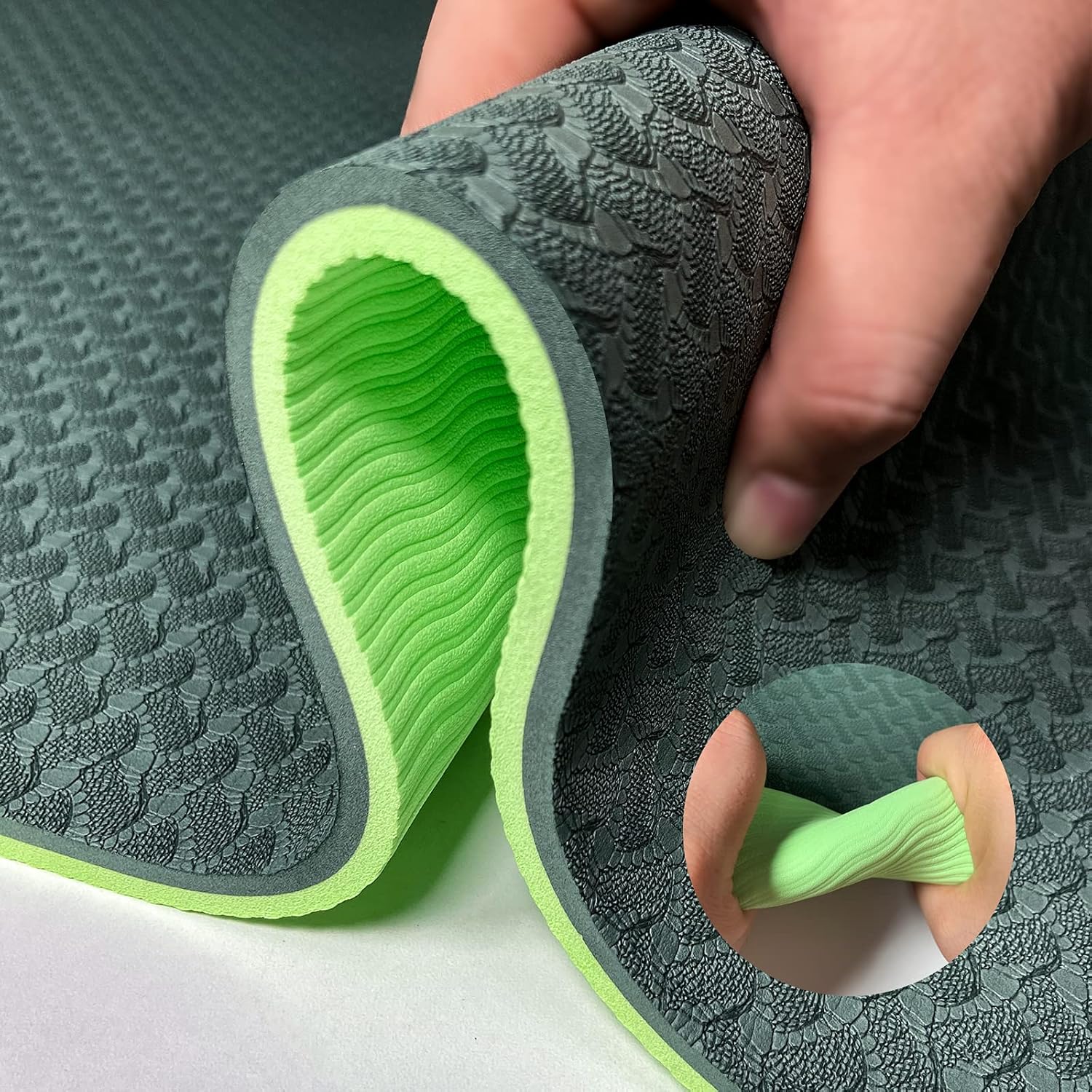QMKGEC 8mm TPE Yoga Mat - Non-Slip & Extra Thick