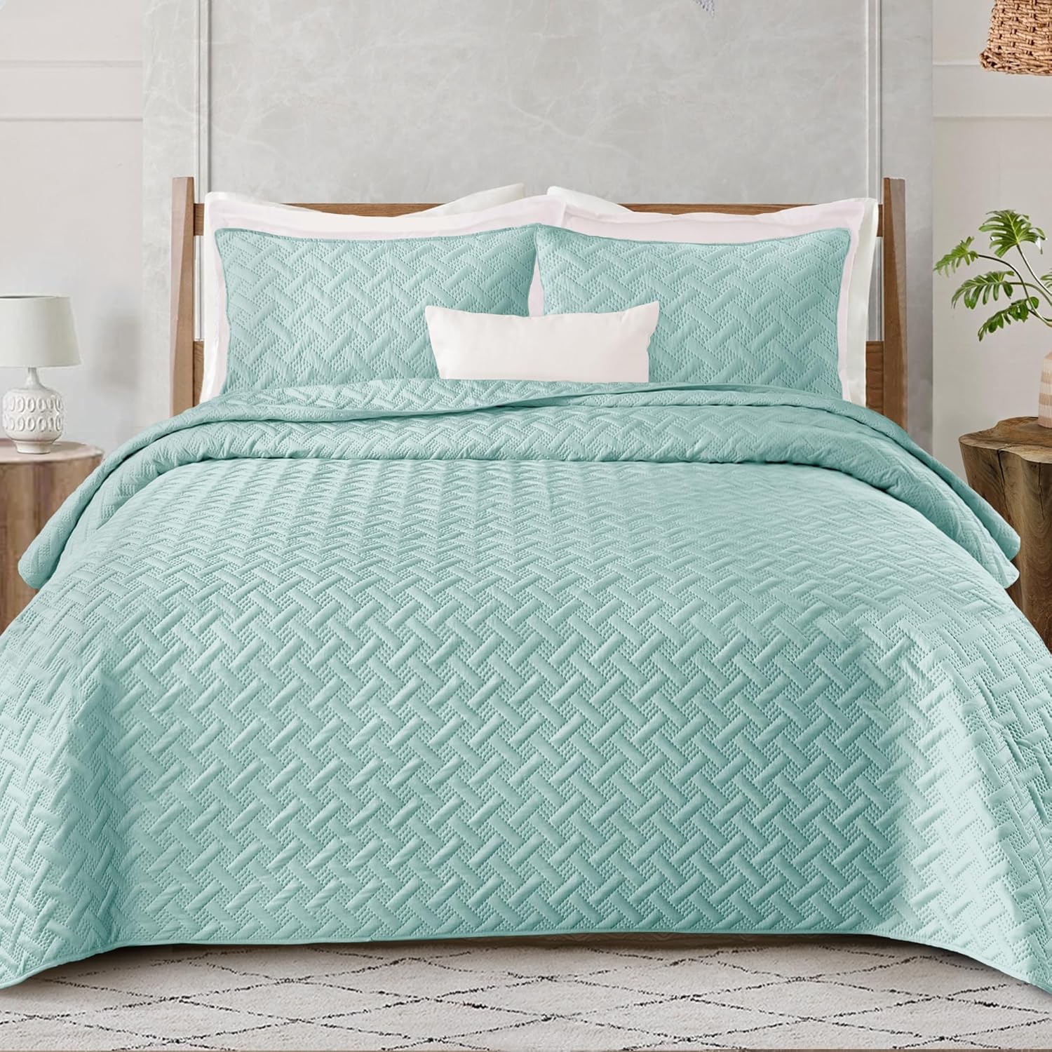 Soft Quilt Set King Size for All Seasons - Lightweight Aqua Bedding