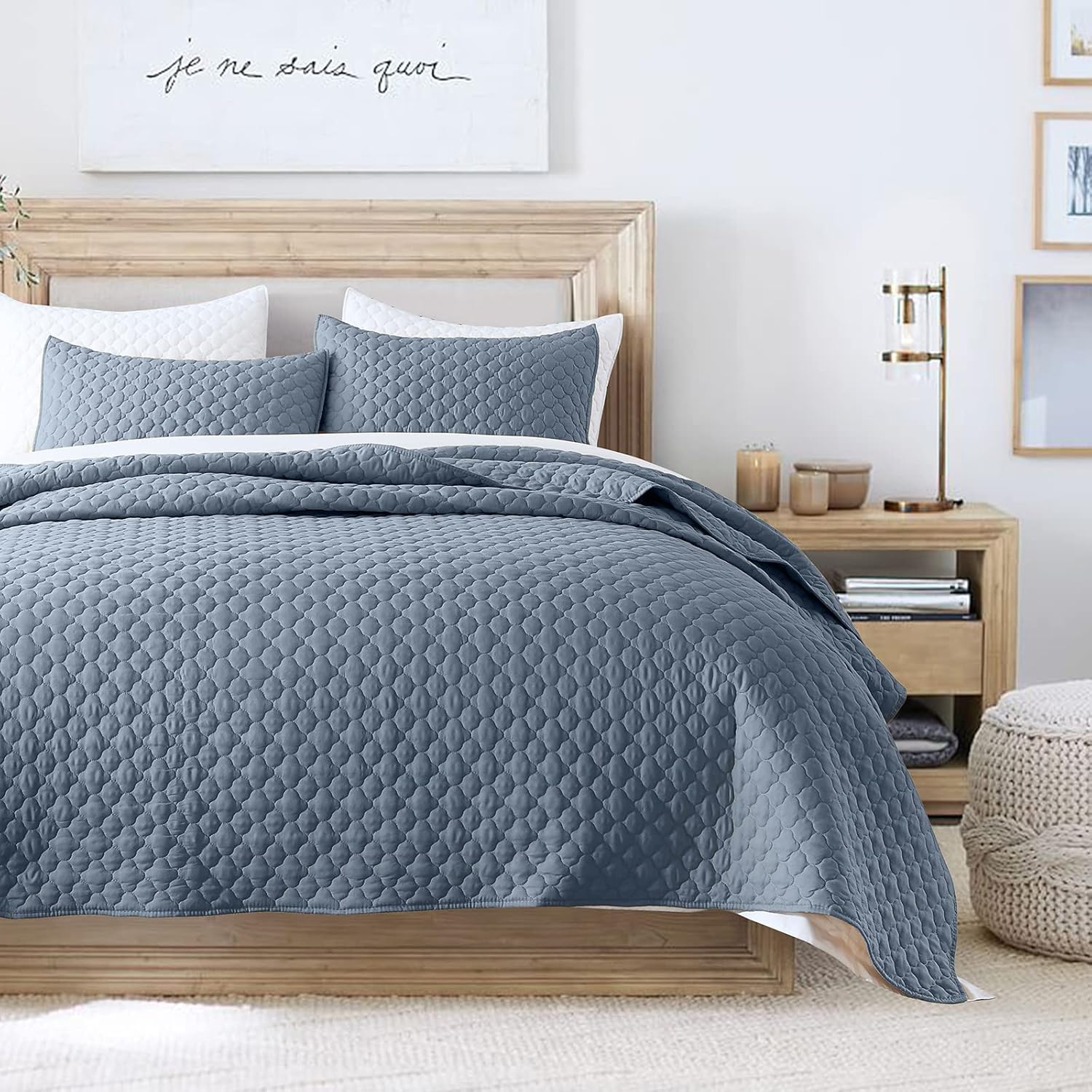 Lightweight King Size Quilt Set in Dusty Blue for Summer Comfort