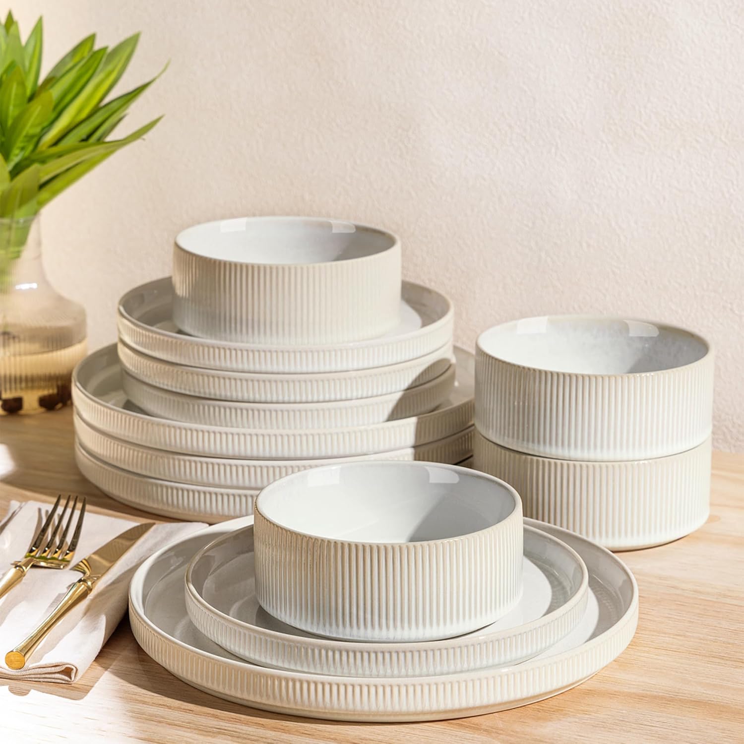TheTerra Ceramic Dinnerware Set for 4, 12 Pieces of Elegance