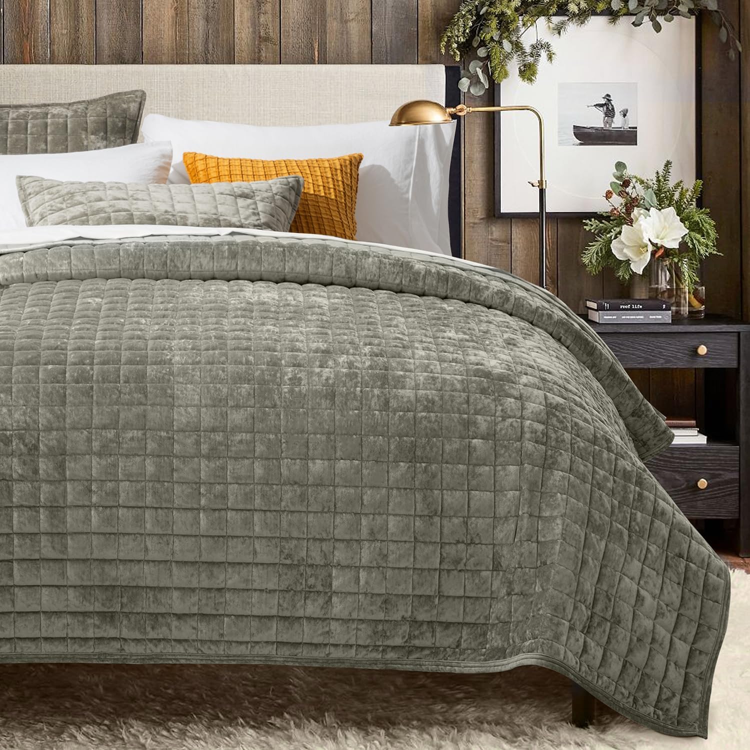 Luxury Velvet Quilt Set for Twin Size, Olive Green Comforter