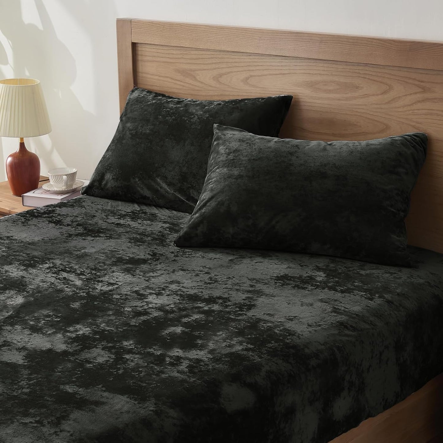 BEDELITE Velvet Fitted Sheet Set for Luxurious Sleep Comfort
