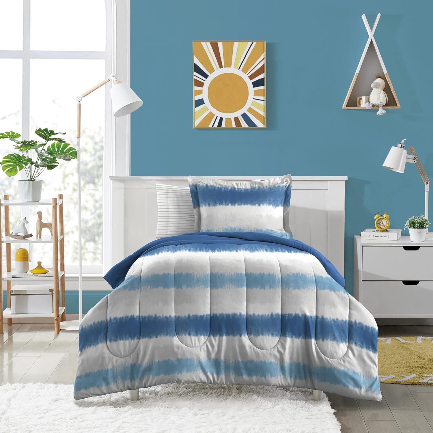 Dream Factory Kids 5-Piece Bed Set in Blue Tie Dye Stripe