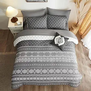 Geniospin Queen Comforter Set with Boho Design and 8 Pieces