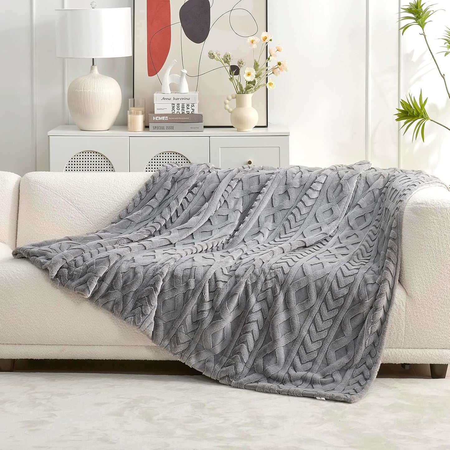 Cozy Bliss Faux Fur Throw Blanket for Couch and Sofa Bed