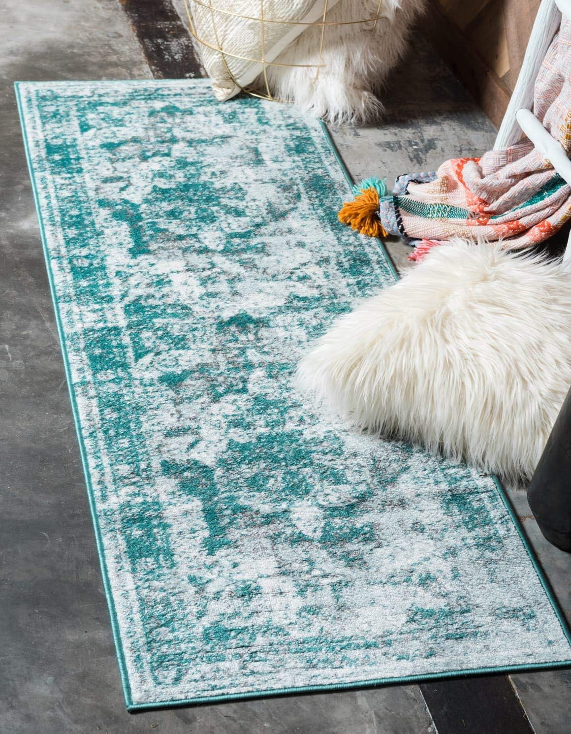 Unique Loom Sofia Collection Area Rug - Vintage Runner Design