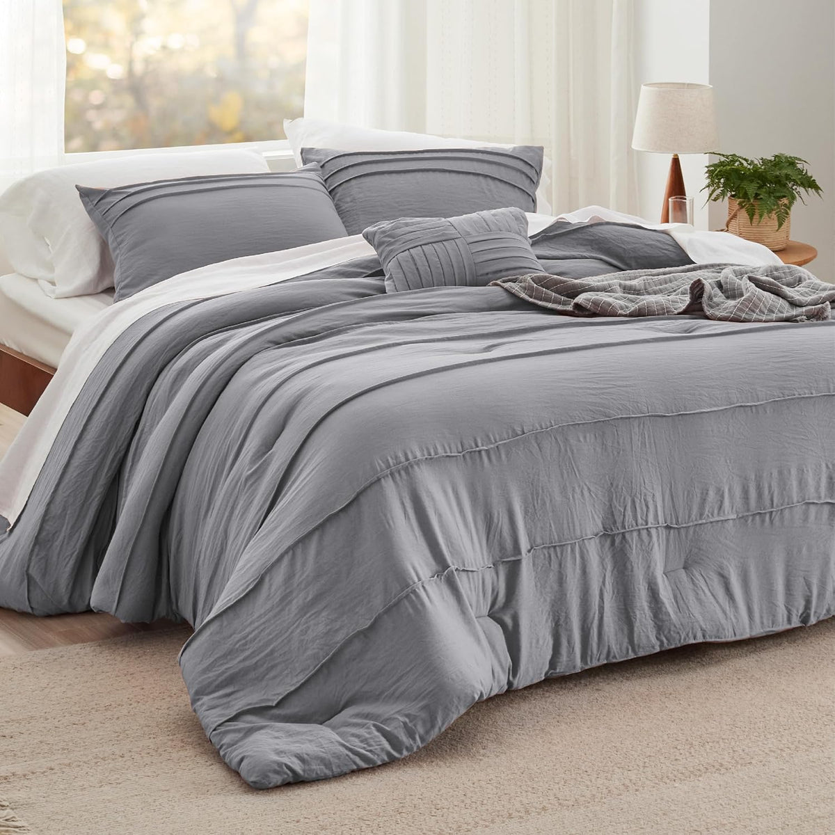 Bedsure Queen Comforter Set - Elegant Grey Boho Bedding