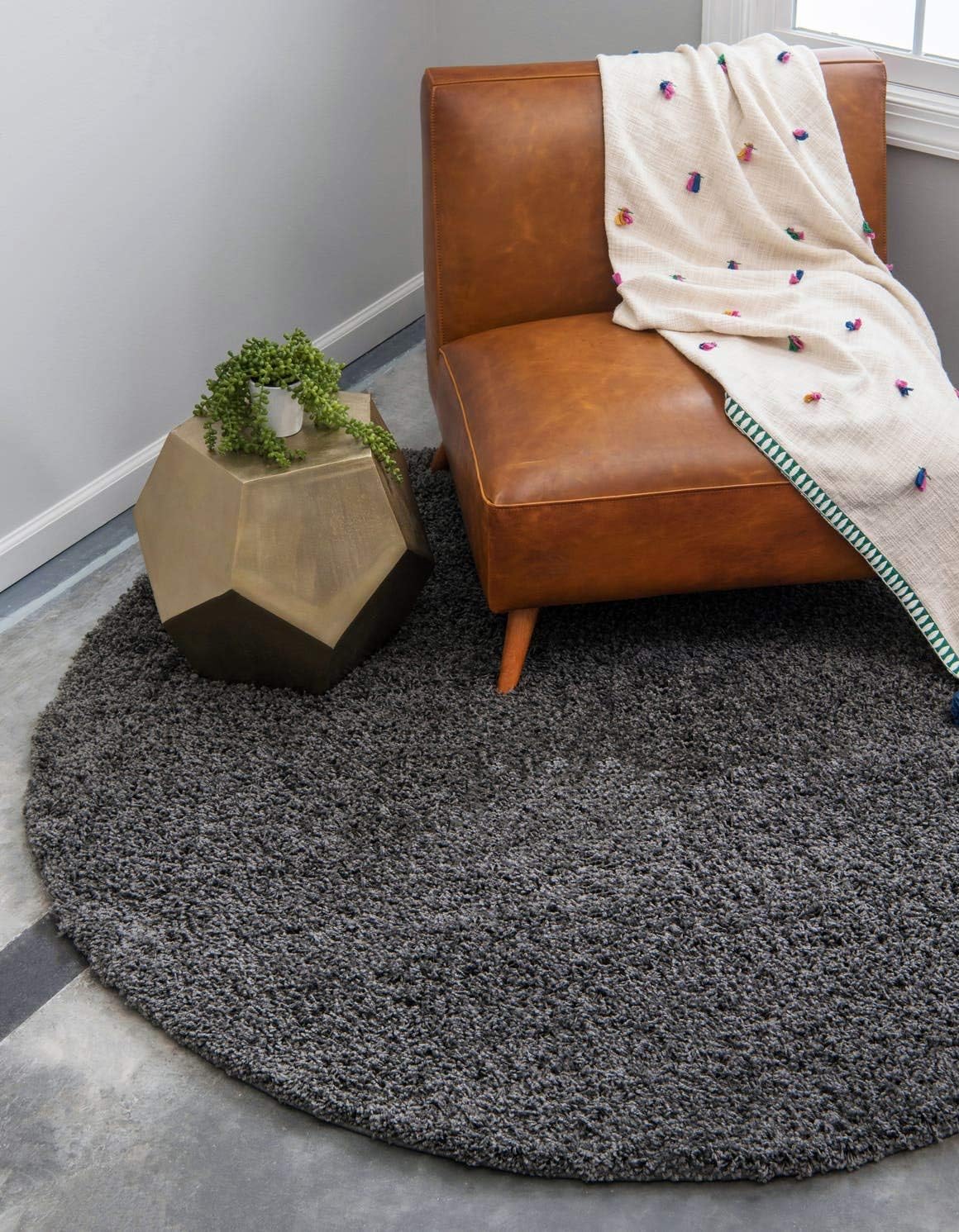 Unique Loom Solid Shag Collection Area Rug in Graphite Gray