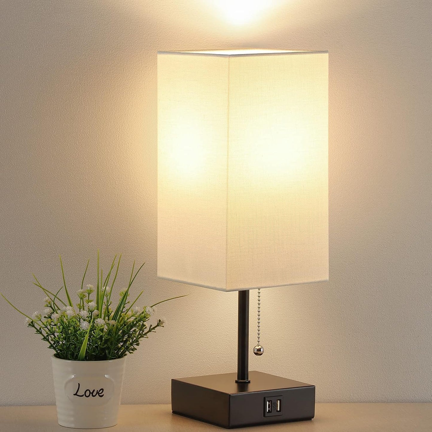 GGOYING Pull Chain Table Lamp with USB Ports and LED Bulb