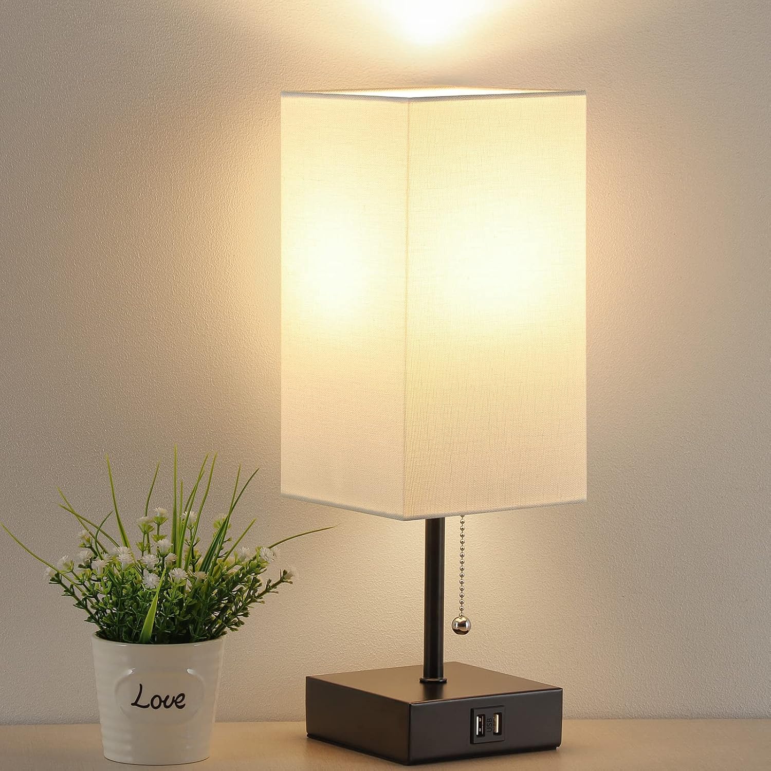 GGOYING Pull Chain Table Lamp with USB Ports and LED Bulb